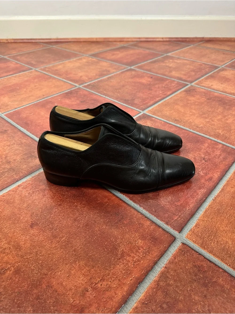 Christian Louboutin Alpha Male II Oxford Shoes in Black Calf Leather